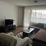 Διαμέρισμα илен 433 Royal Towers *