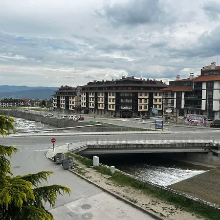 илен 433 Royal Towers 公寓 班斯科