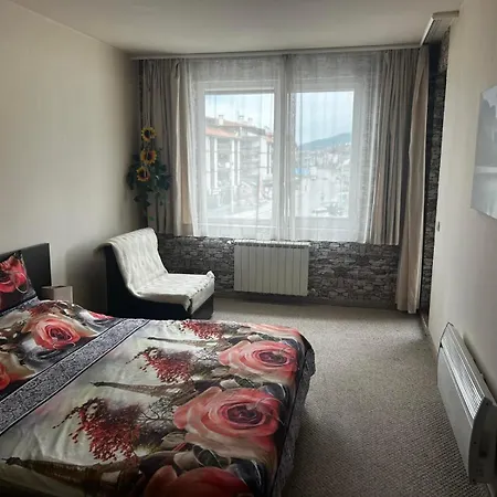 илен 433 Royal Towers Апартаменты *