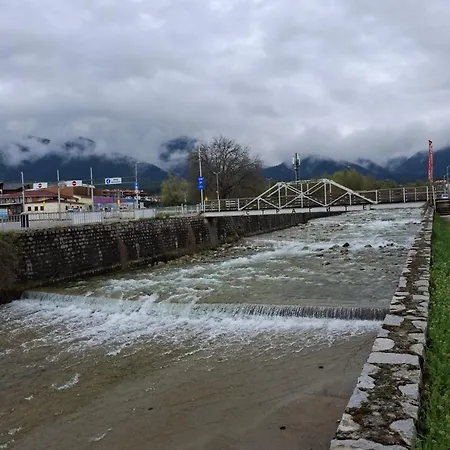 илен 433 Royal Towers דירה בנסקו