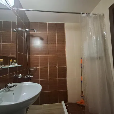 דירה илен 433 Royal Towers *