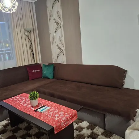 илен 433 Royal Towers Apartamento *