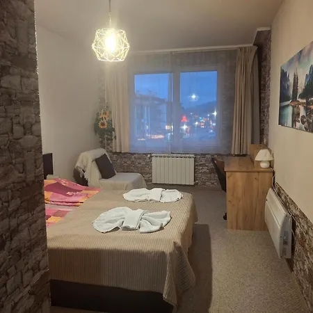 Apartament илен 433 Royal Towers *